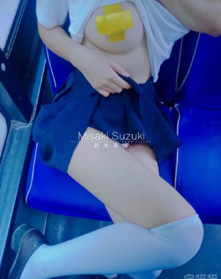 男女做爱的时候吸奶的视频在线观看_高清免费HD高清完整电影