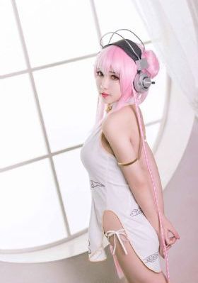 美女久久久久_BD英语免费观看超清