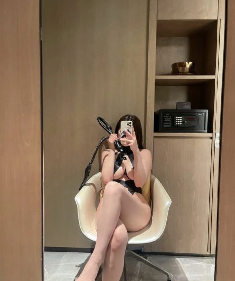 欧美肥臂大乳肥婆肥BB_720在线观看电视
