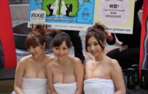 亚洲丝袜偷拍_1080高清完整版