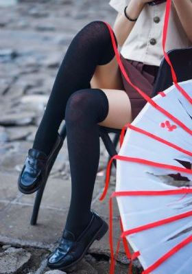 91精品国产黑色瑜伽裤_BD国语神马影院手机在线