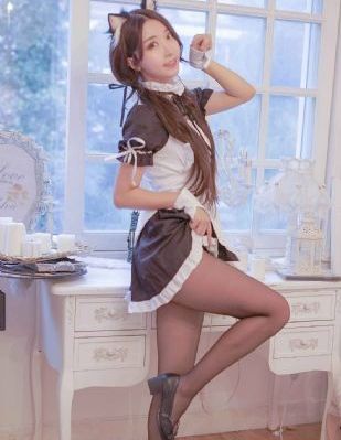 边吻边摸下面视频免费_免费手机观看